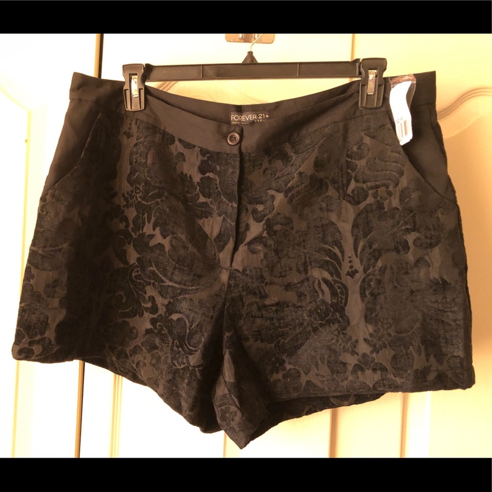 Black shorts Forever21